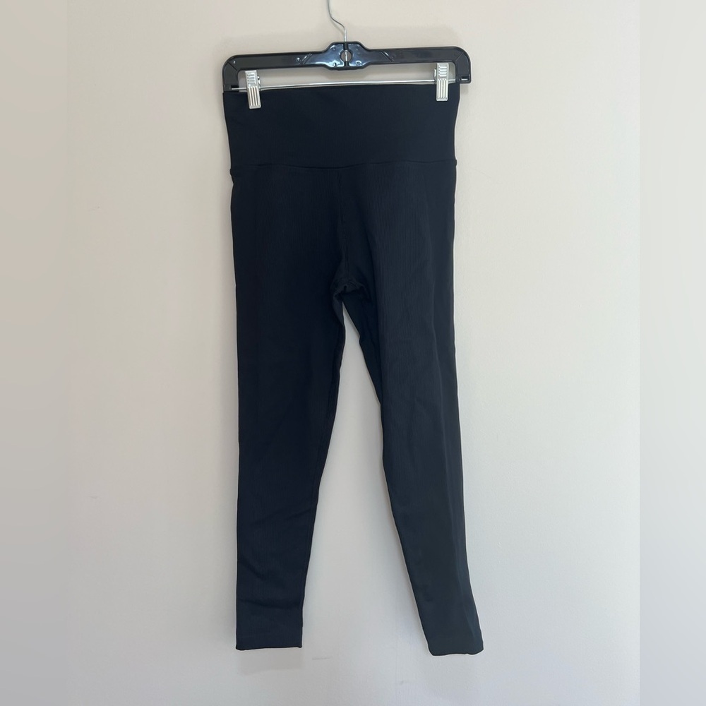 Athleta Aurora Seamless Ribbed Black Legging Tights, size M